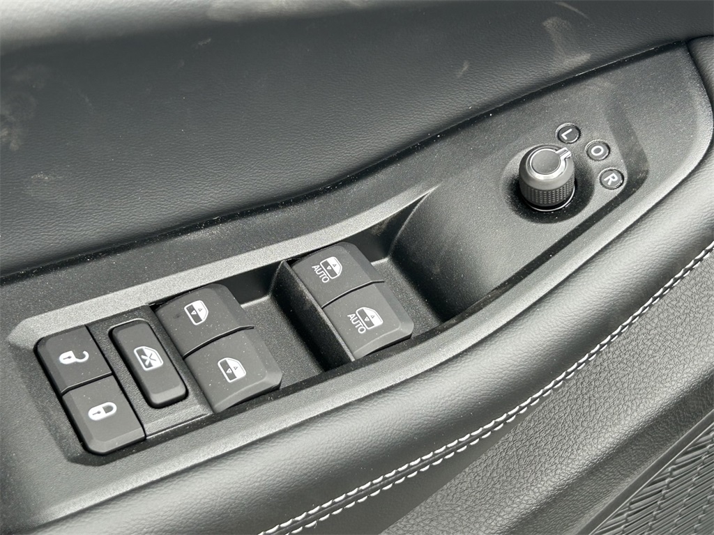 New Car 2025 Jeep Grand Cherokee L  Altitude For Sale Under $40,000 In San Marcos, Texas