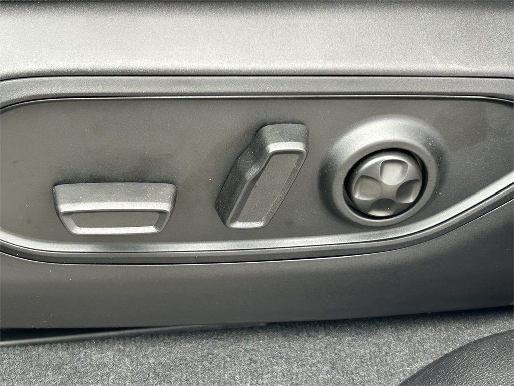 New Car 2025 Jeep Grand Cherokee L  Altitude For Sale Under $40,000 In San Marcos, Texas