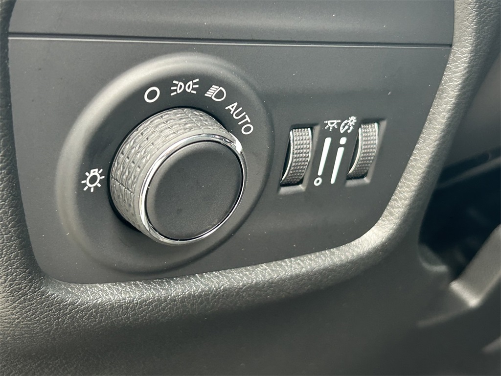 New Car 2025 Jeep Grand Cherokee L  Altitude For Sale Under $40,000 In San Marcos, Texas