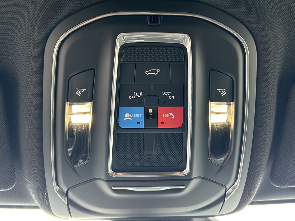 New Car 2025 Jeep Grand Cherokee L  Altitude For Sale Under $40,000 In San Marcos, Texas