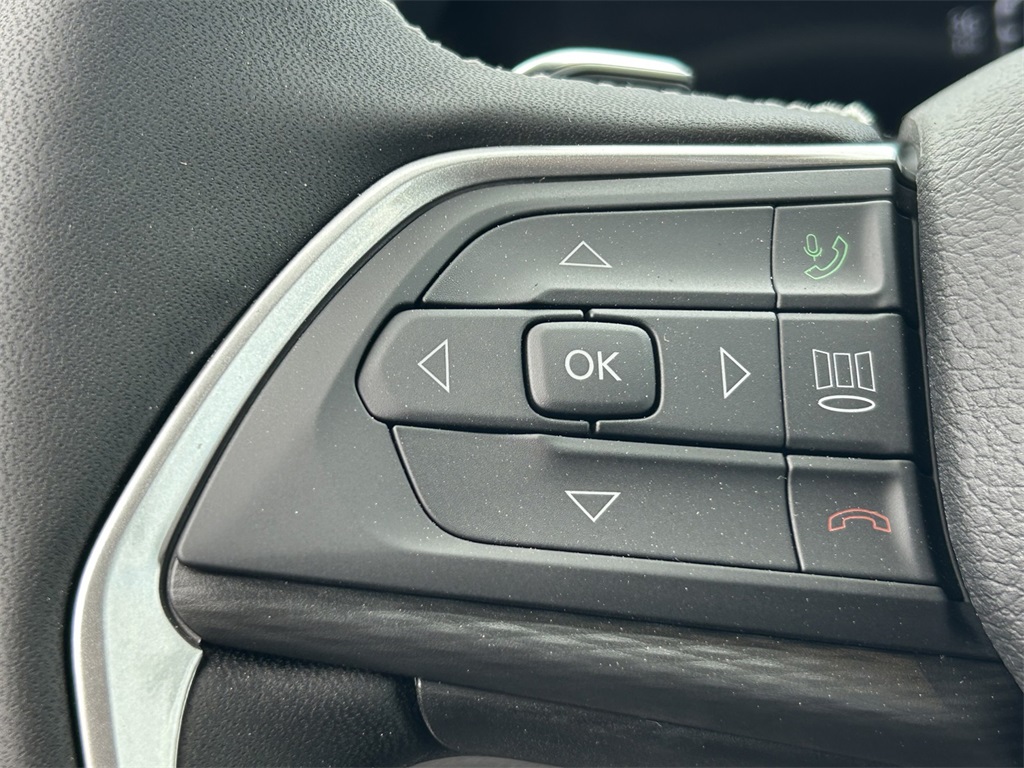 New Car 2025 Jeep Grand Cherokee L  Altitude For Sale Under $40,000 In San Marcos, Texas