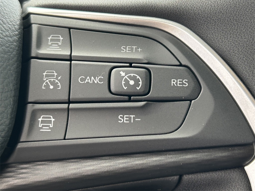 New Car 2025 Jeep Grand Cherokee L  Altitude For Sale Under $40,000 In San Marcos, Texas