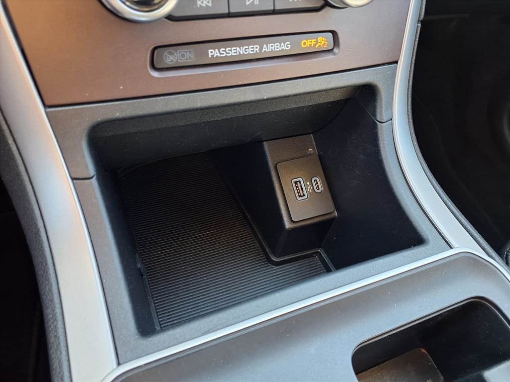 2021 Ford Edge SE Silver at Emmons Autoplex