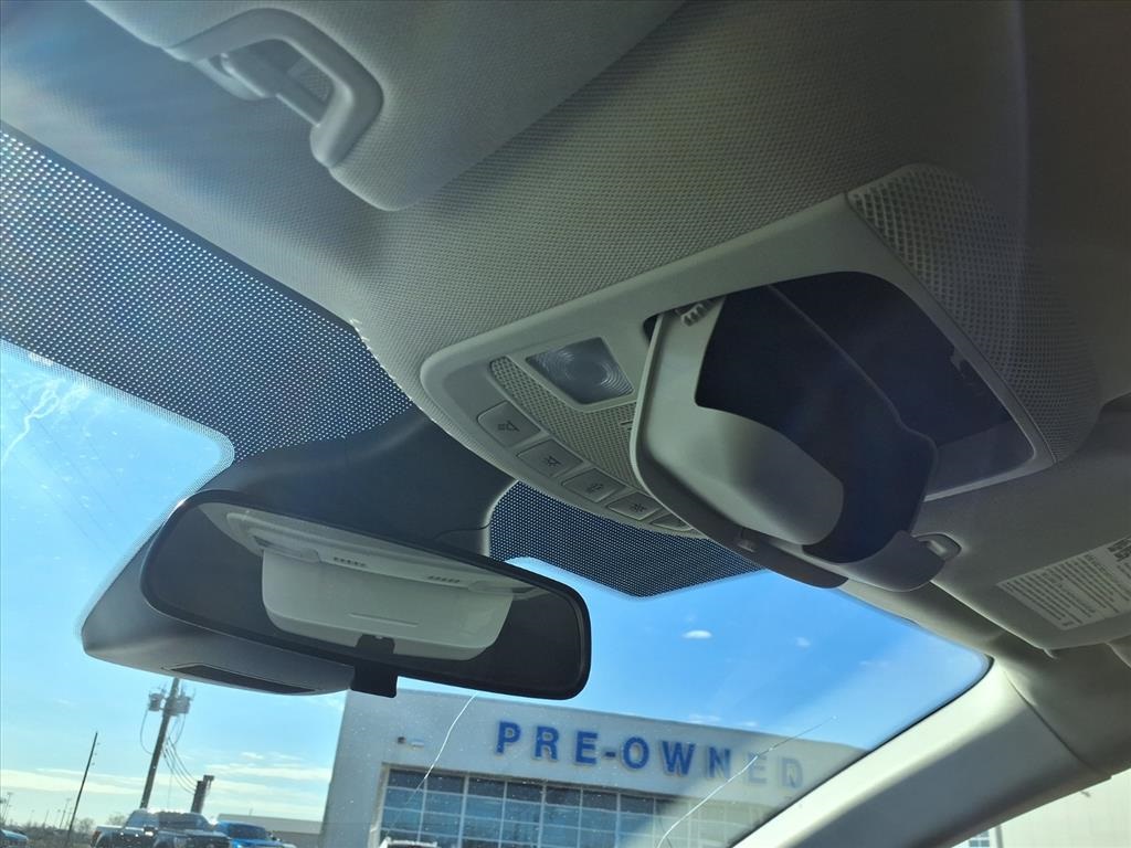 2021 Ford Edge SE Silver at Emmons Autoplex