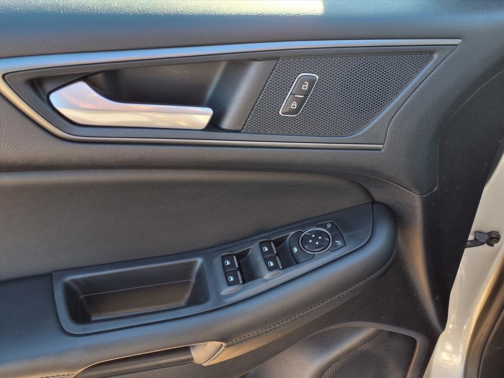 2021 Ford Edge SE Silver at Emmons Autoplex