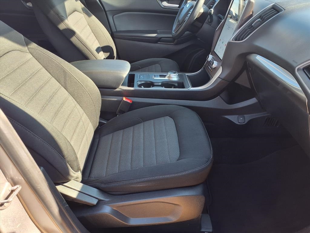 2021 Ford Edge SE Silver at Emmons Autoplex
