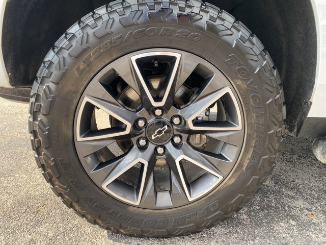 Used Car 2022 Chevrolet Suburban  Z71 For Sale Under $60,000 In San Antonio, Texas