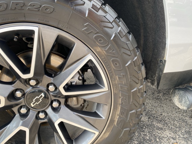 Used Car 2022 Chevrolet Suburban  Z71 For Sale Under $60,000 In San Antonio, Texas