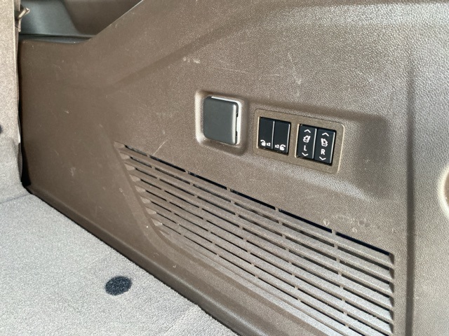 Used Car 2022 Chevrolet Suburban  Z71 For Sale Under $60,000 In San Antonio, Texas