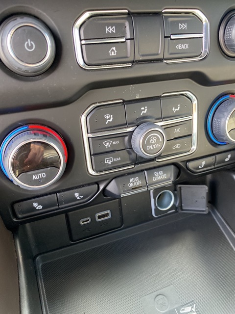 Used Car 2022 Chevrolet Suburban  Z71 For Sale Under $60,000 In San Antonio, Texas