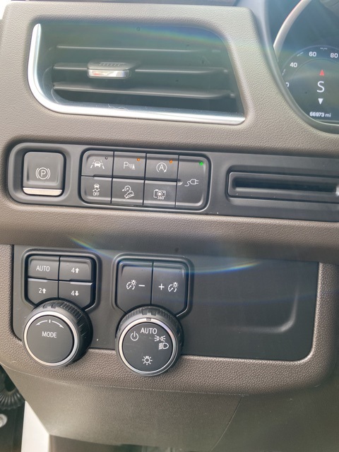 Used Car 2022 Chevrolet Suburban  Z71 For Sale Under $60,000 In San Antonio, Texas