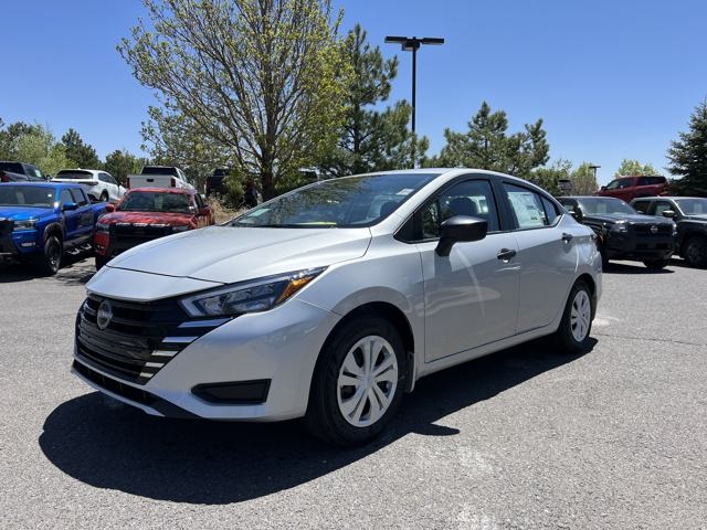 New 2025 Nissan Versa 1.6 S