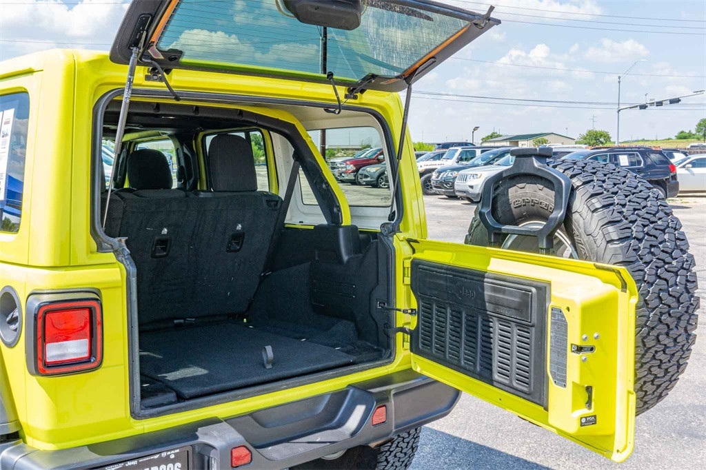 Used Car 2022 Jeep Wrangler  Unlimited High Tide For Sale Under $40,000 In Austin, Texas