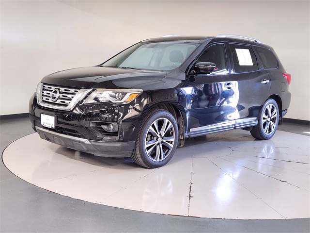 2017 Nissan Pathfinder Platinum