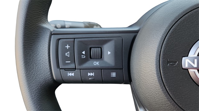 2026 Nissan Kicks - Image 12