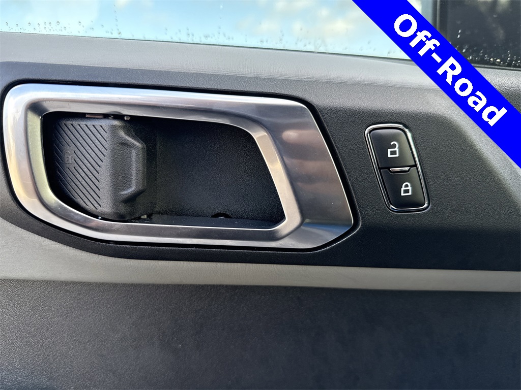 2023 Ford Bronco Badlands - 10