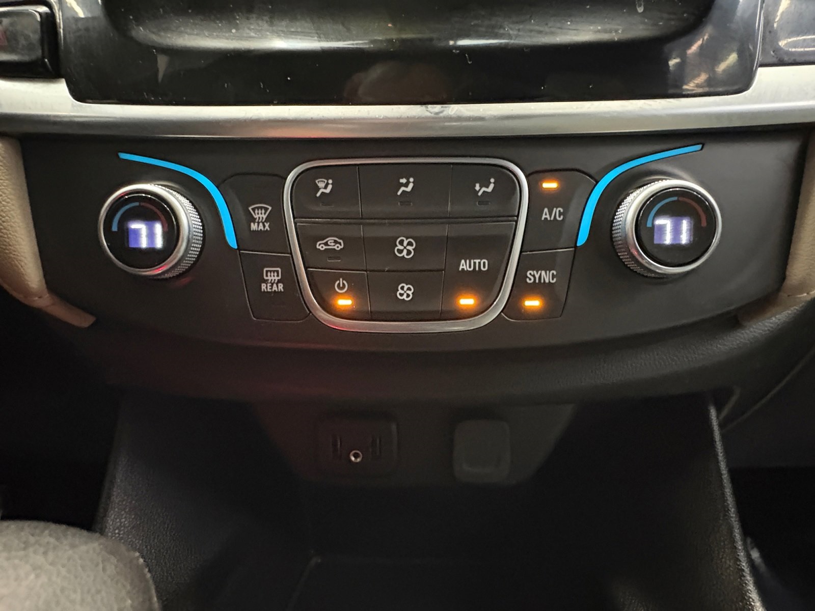 Used Car 2022 Chevrolet Traverse  Ls For Sale Under $20,000 In San Antonio, Texas