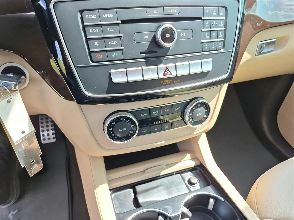 2019 Mercedes-Benz GLE GLE 400 White at Westside Lexus