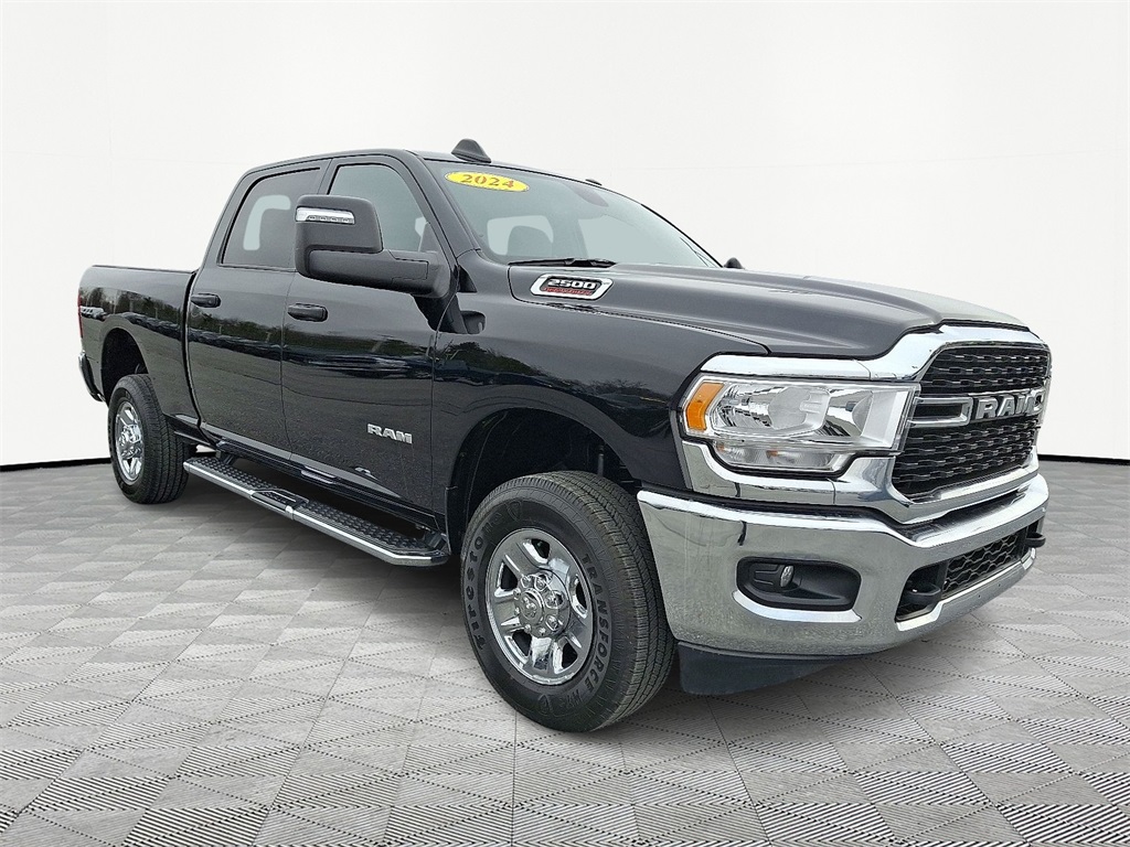 2024 RAM 2500 Big Horn Crew Cab 4WD