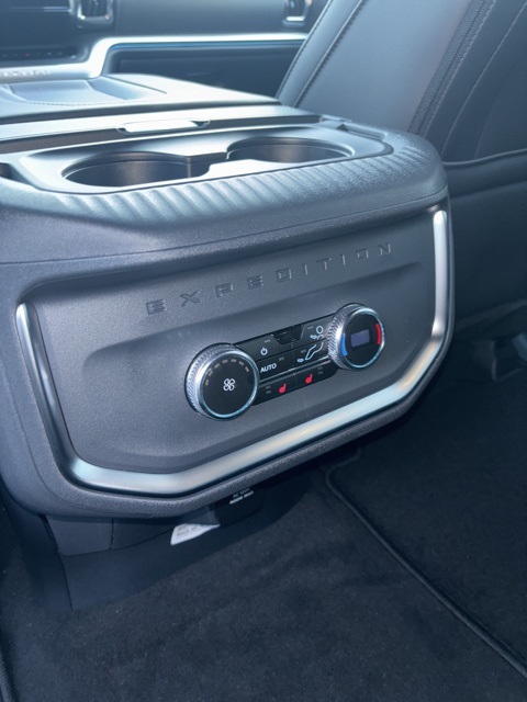 FordExpedition Max24