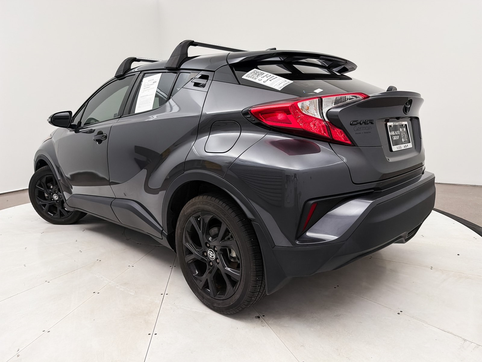 まい　チャコールグレーXS Used Magnetic Gray Metallic w/Black Roof 2022 Toyota C-HR