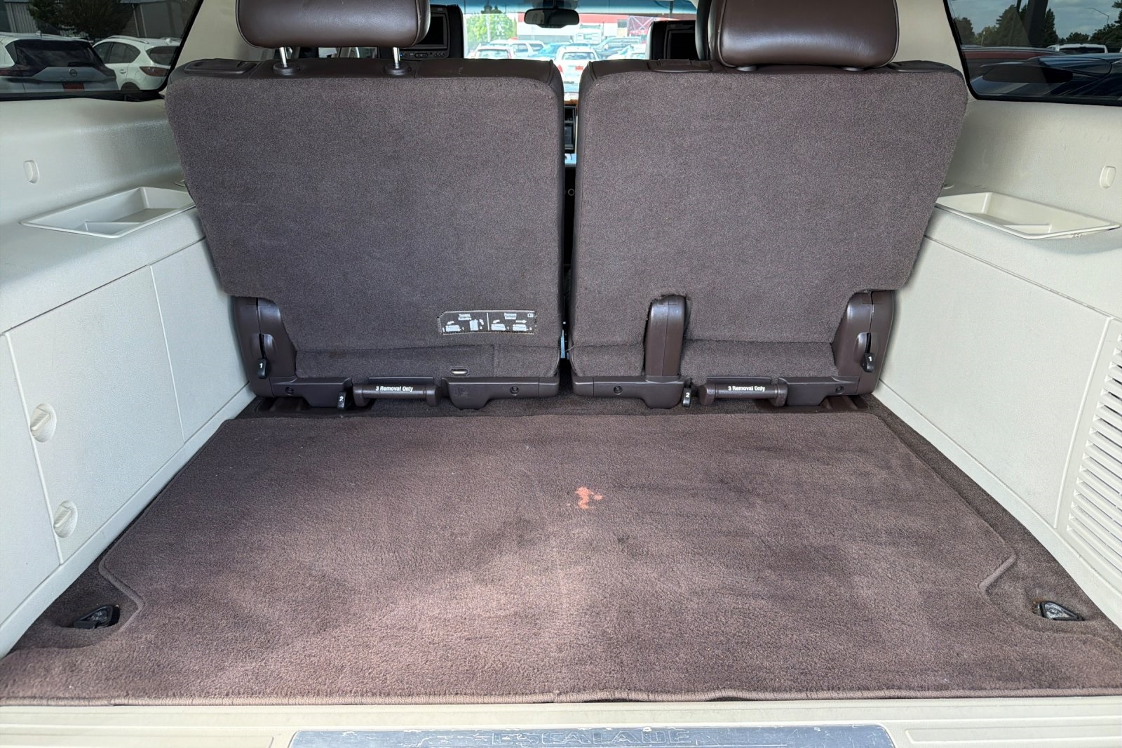 2013 Cadillac Escalade ESV Platinum Edition - Photo 18