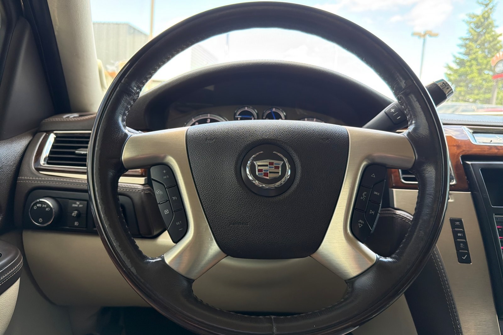 2013 Cadillac Escalade ESV Platinum Edition - Photo 25