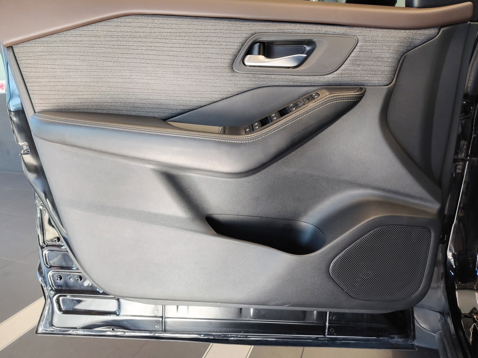 Used Car 2023 Nissan Rogue  Sv For Sale Under $25,000 In San Antonio, Texas