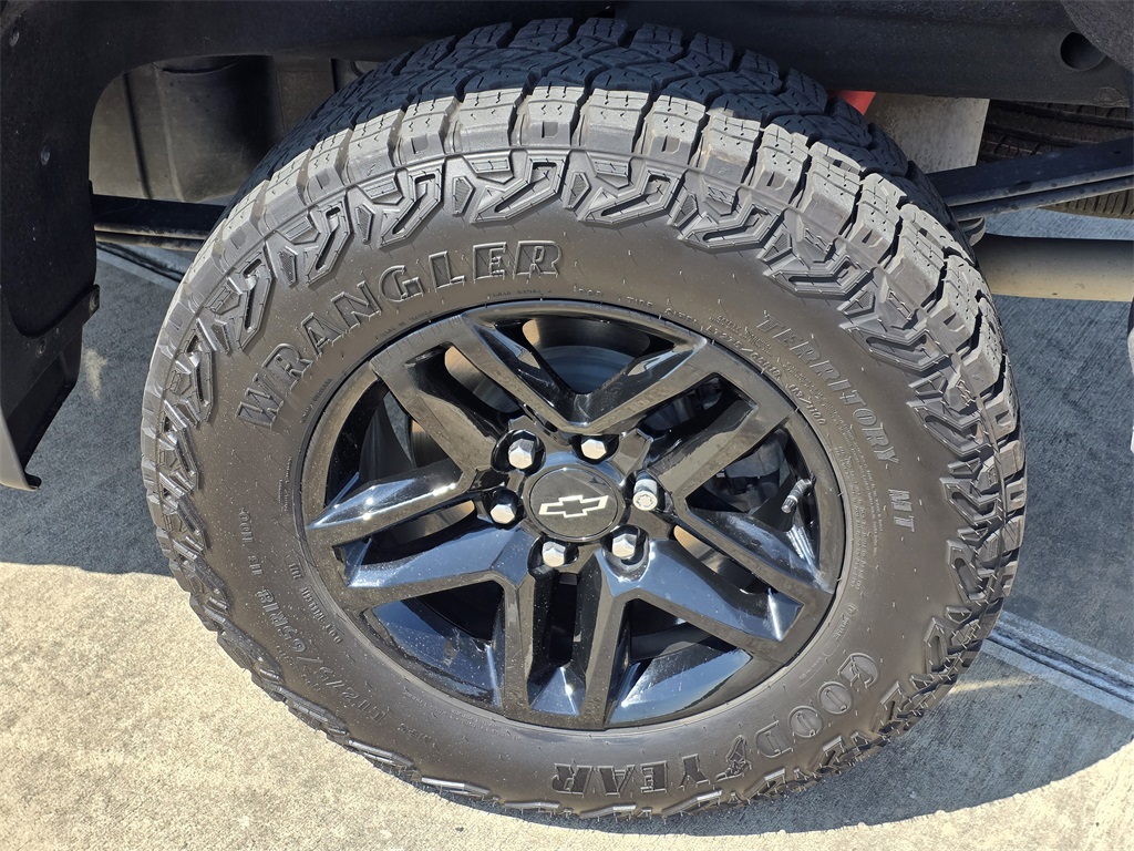 2024 Chevrolet Silverado 1500 LT Trail Boss photo 11