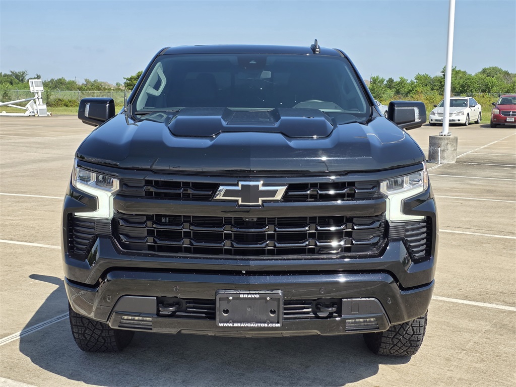 2024 Chevrolet Silverado 1500 LT Trail Boss photo 2