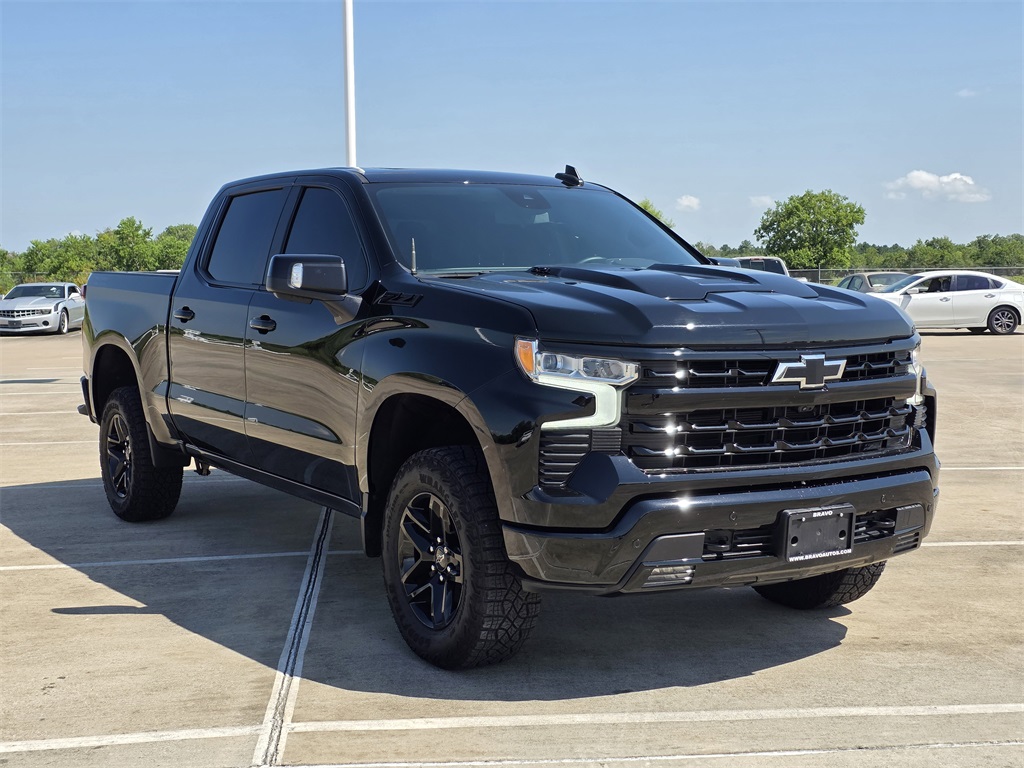 2024 Chevrolet Silverado 1500 LT Trail Boss photo 3