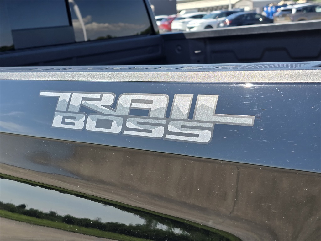 2024 Chevrolet Silverado 1500 LT Trail Boss photo 8