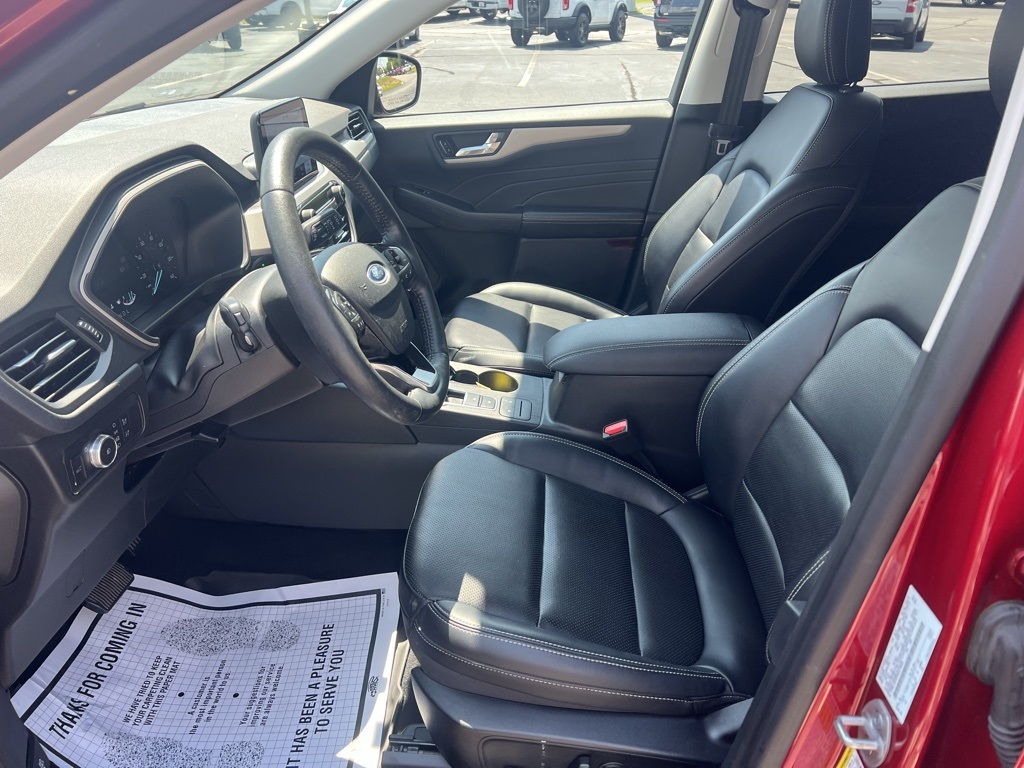 FordEscape16