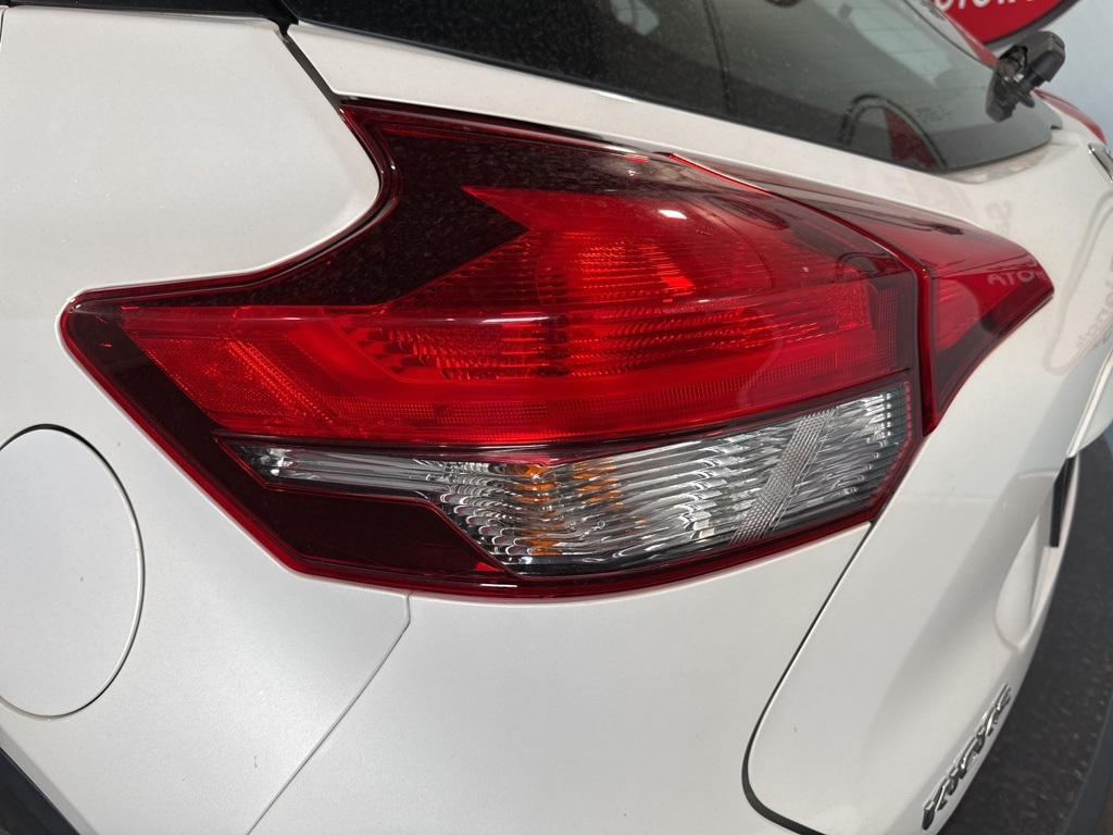 Thumbnail: 2019 Nissan Kicks - 14