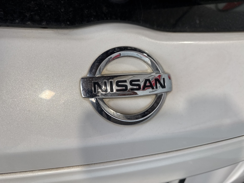Thumbnail: 2019 Nissan Kicks - 16