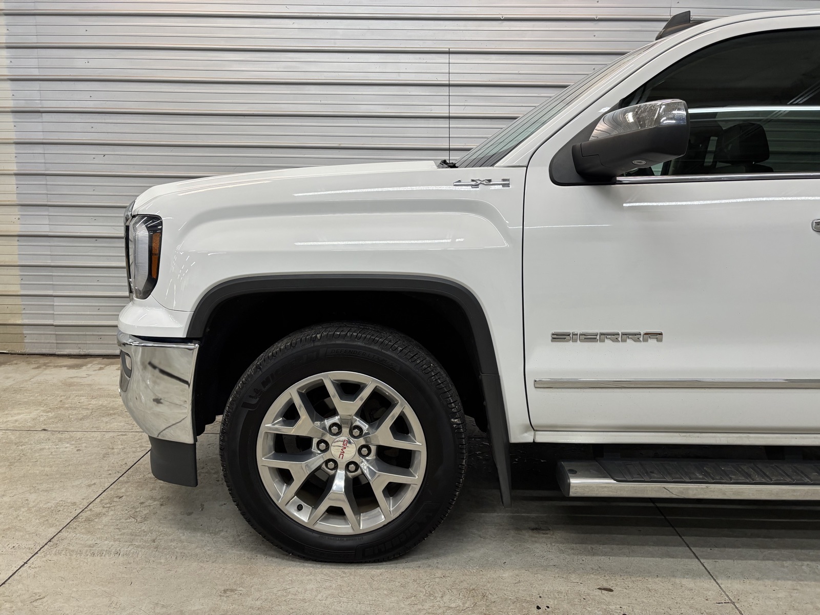2018 Gmc Sierra 1500 SLT photo 2