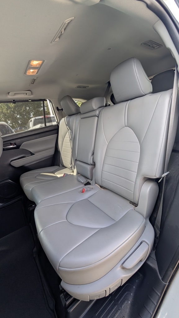 2021 Toyota Highlander XLE  at South Houston Nissan