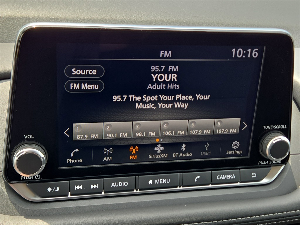 2026 Nissan Rogue SV photo 11