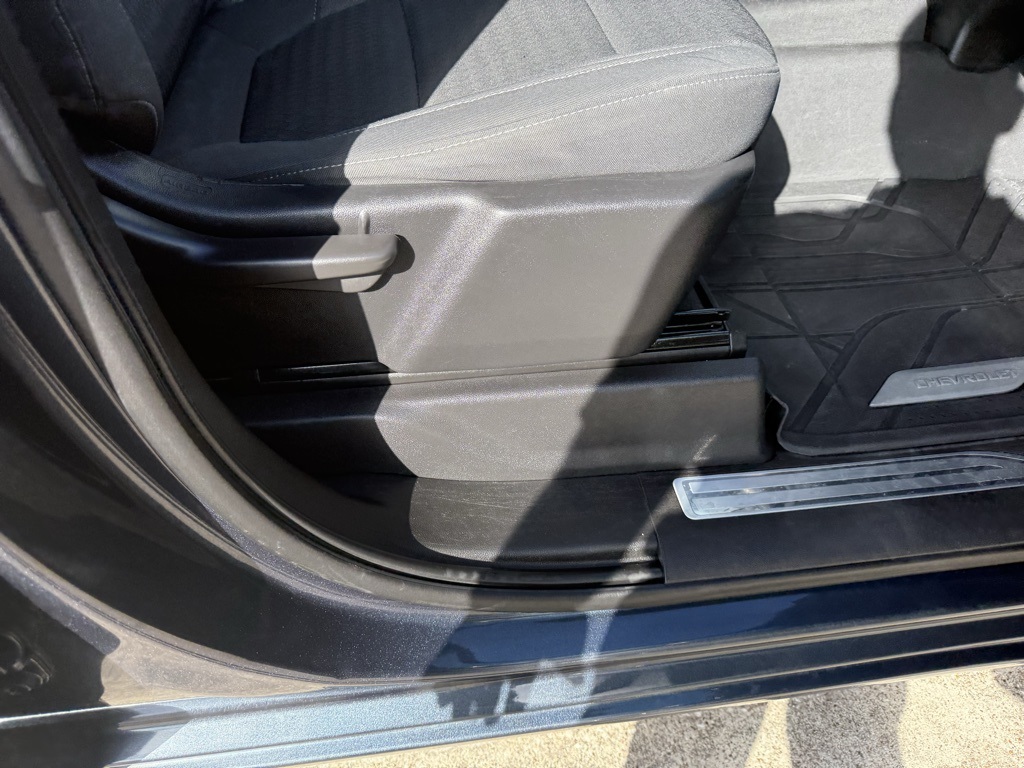 2021 Chevrolet Silverado 1500 LT Gray at Community Kia