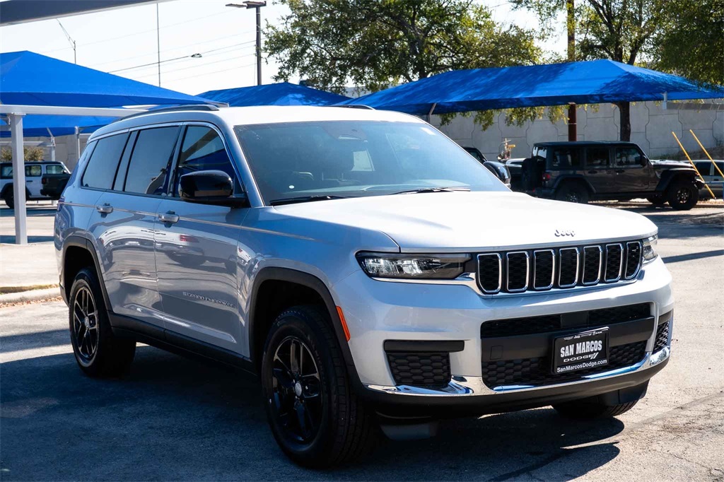 New Car 2025 Jeep Grand Cherokee L  Laredo For Sale Under $40,000 In San Marcos, Texas