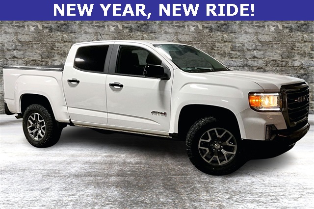 2022 GMC Canyon AT4 Crew Cab 4WD with Leather