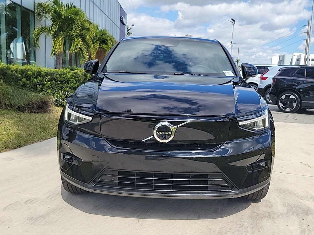 Used 2023 Volvo C40 Ultimate with VIN YV4ED3GM2P2039303 for sale in Miami, FL