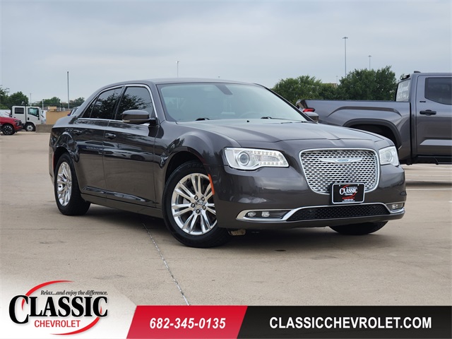 Gray (Granite Crystal Metallic Clearcoat) 2021 Chrysler 300 Touring RWD Sedan Rear-Wheel Drive 8-Speed Automatic