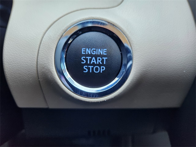 2020 Toyota Avalon XLE Beige at Community Honda