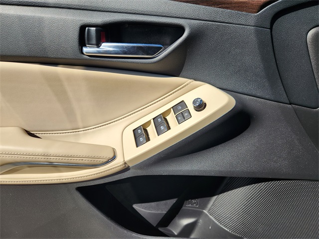 2020 Toyota Avalon XLE Beige at Community Honda
