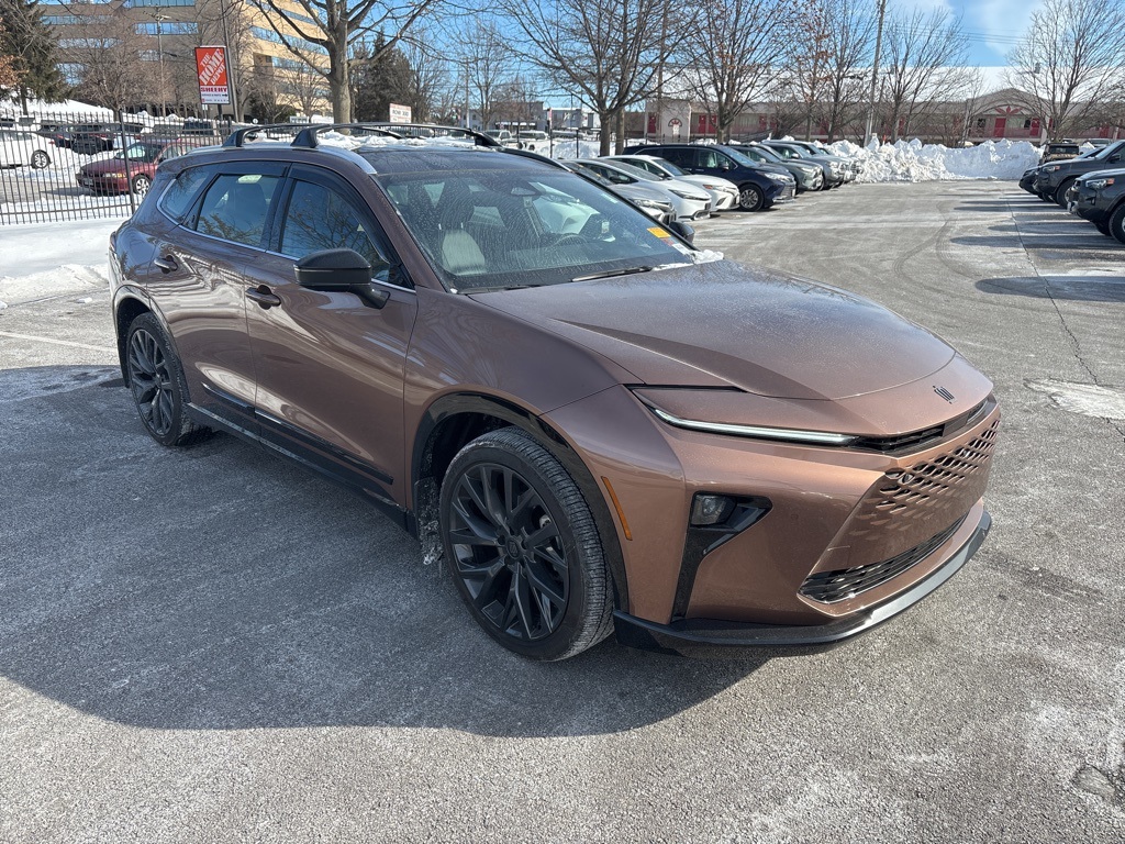 2025 Toyota Crown Signia Limited AWD