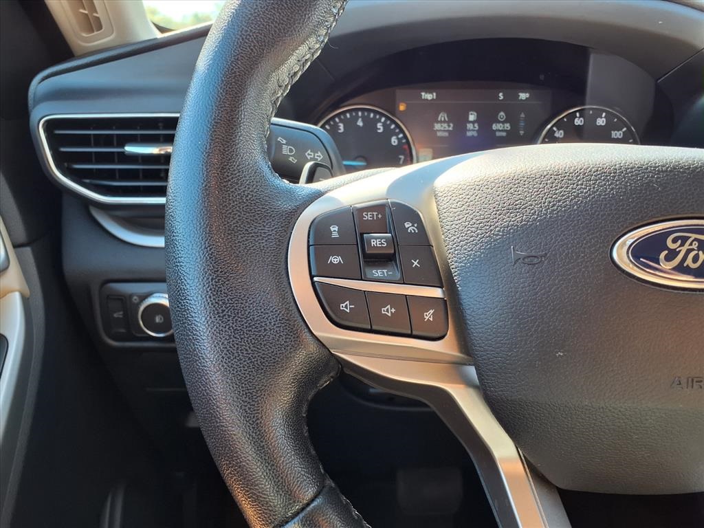 2021 Ford Explorer XLT White at Shottenkirk Kia Fort Bend