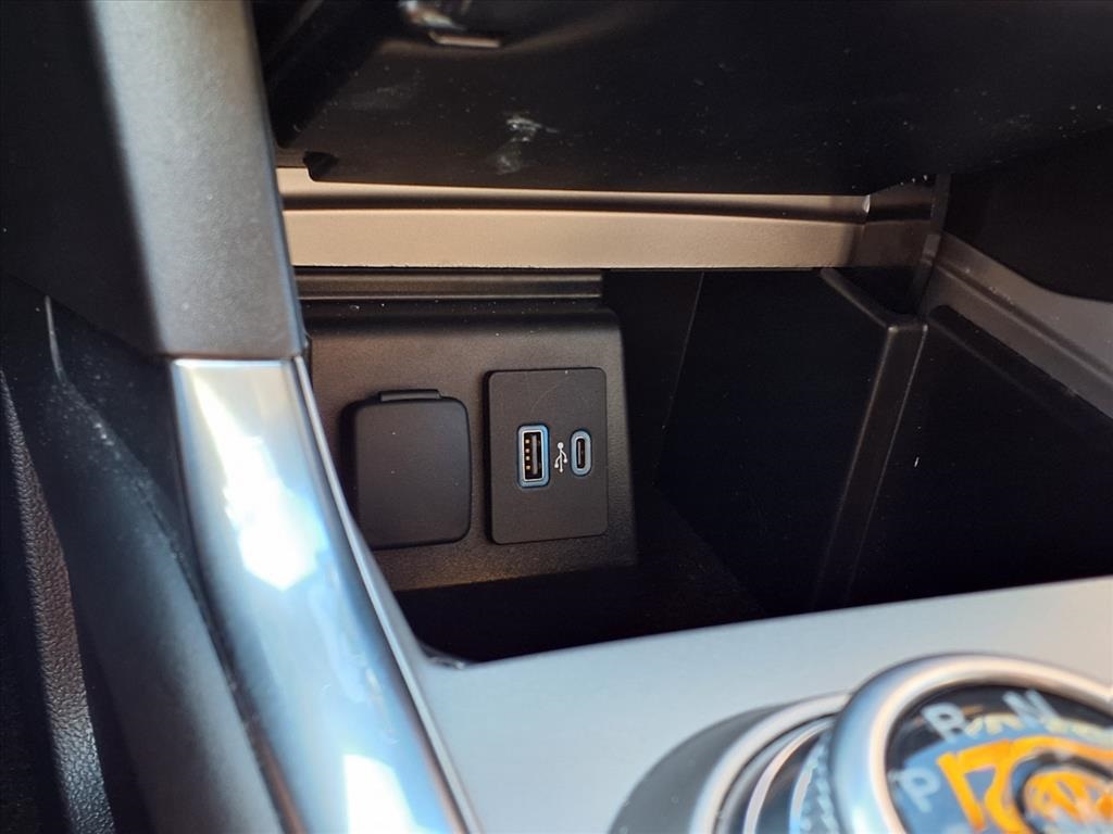 2021 Ford Explorer XLT White at Shottenkirk Kia Fort Bend