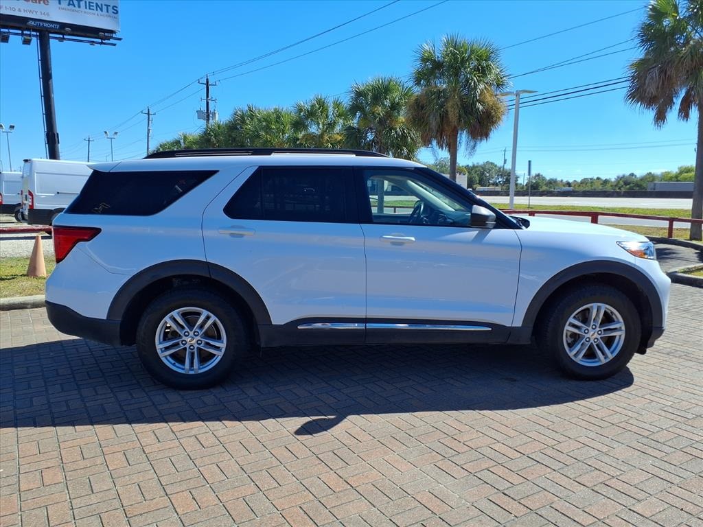 2021 Ford Explorer XLT White at Shottenkirk Kia Fort Bend