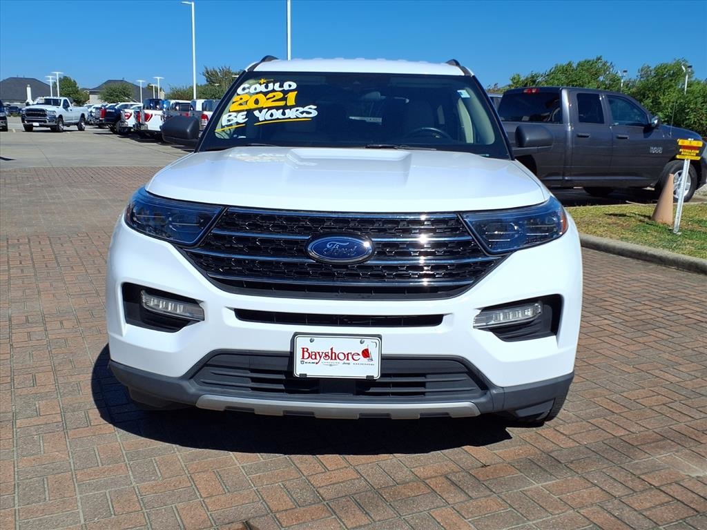 2021 Ford Explorer XLT White at Shottenkirk Kia Fort Bend